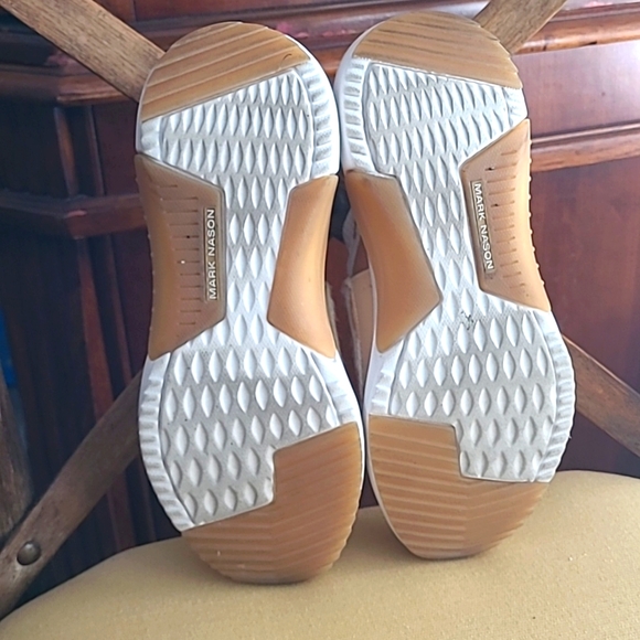 MARK NASON SLIP ON ATHLETIC SHOES. - Picture 3 of 7